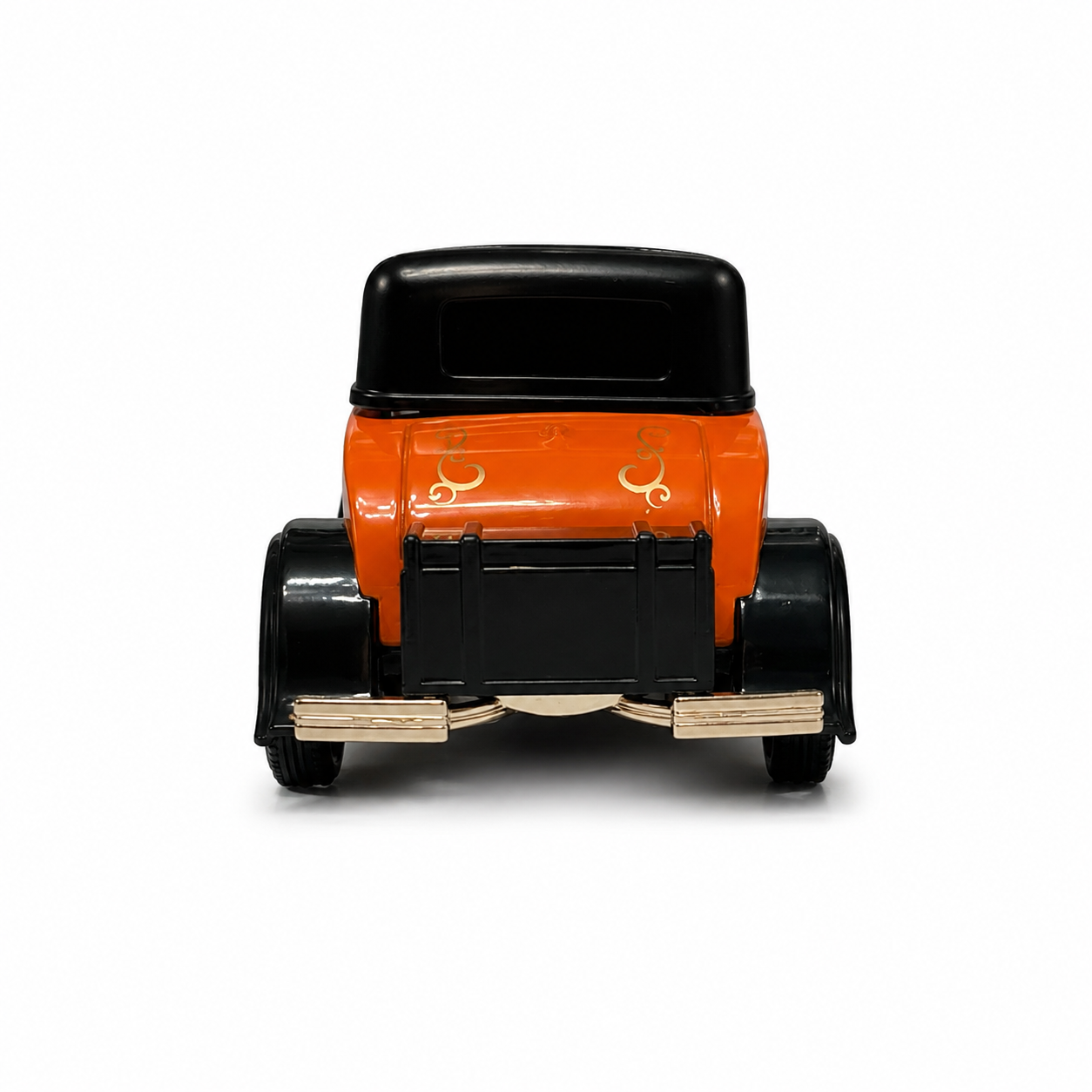 Machetă Auto Clasică 1:32 Die-Cast cu Funcție Pull-Back și Uși Mobile – Mașinuță de Colecție