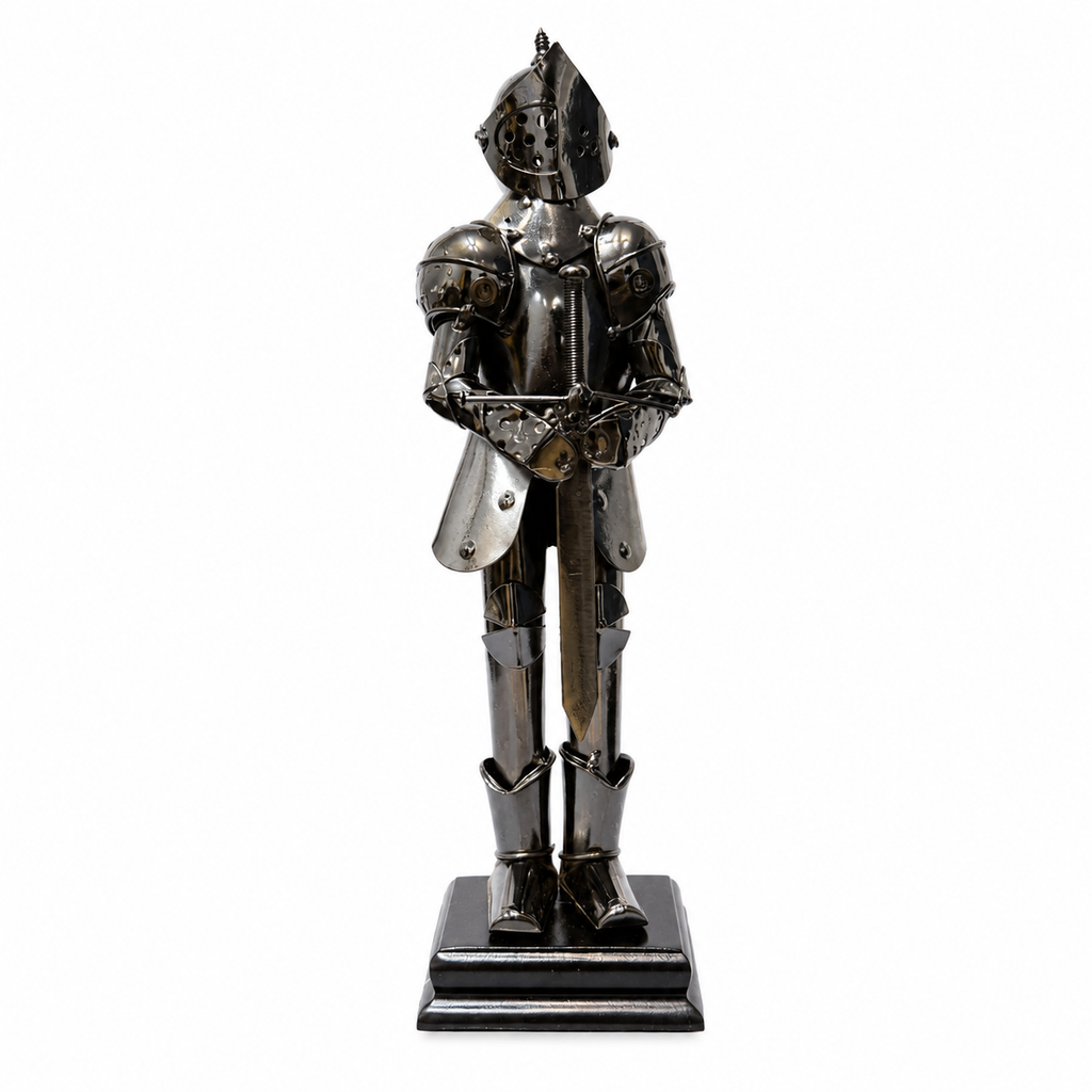 Statuetă decorativă Cavaler Medieval din metal, cu sabie și soclu, ornament pentru birou și bibliotecă