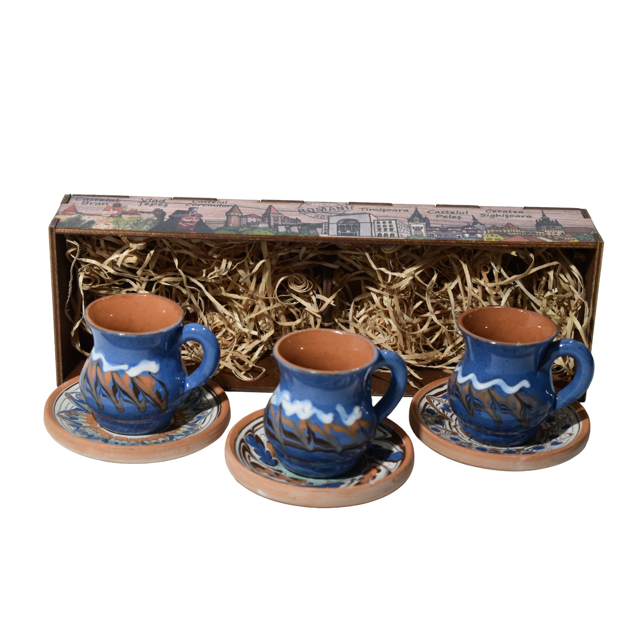 Set cești cafea ceramică de Corund pictate manual, 3 cești + 3 farfurii + cutie cadou, model tradițional autentic