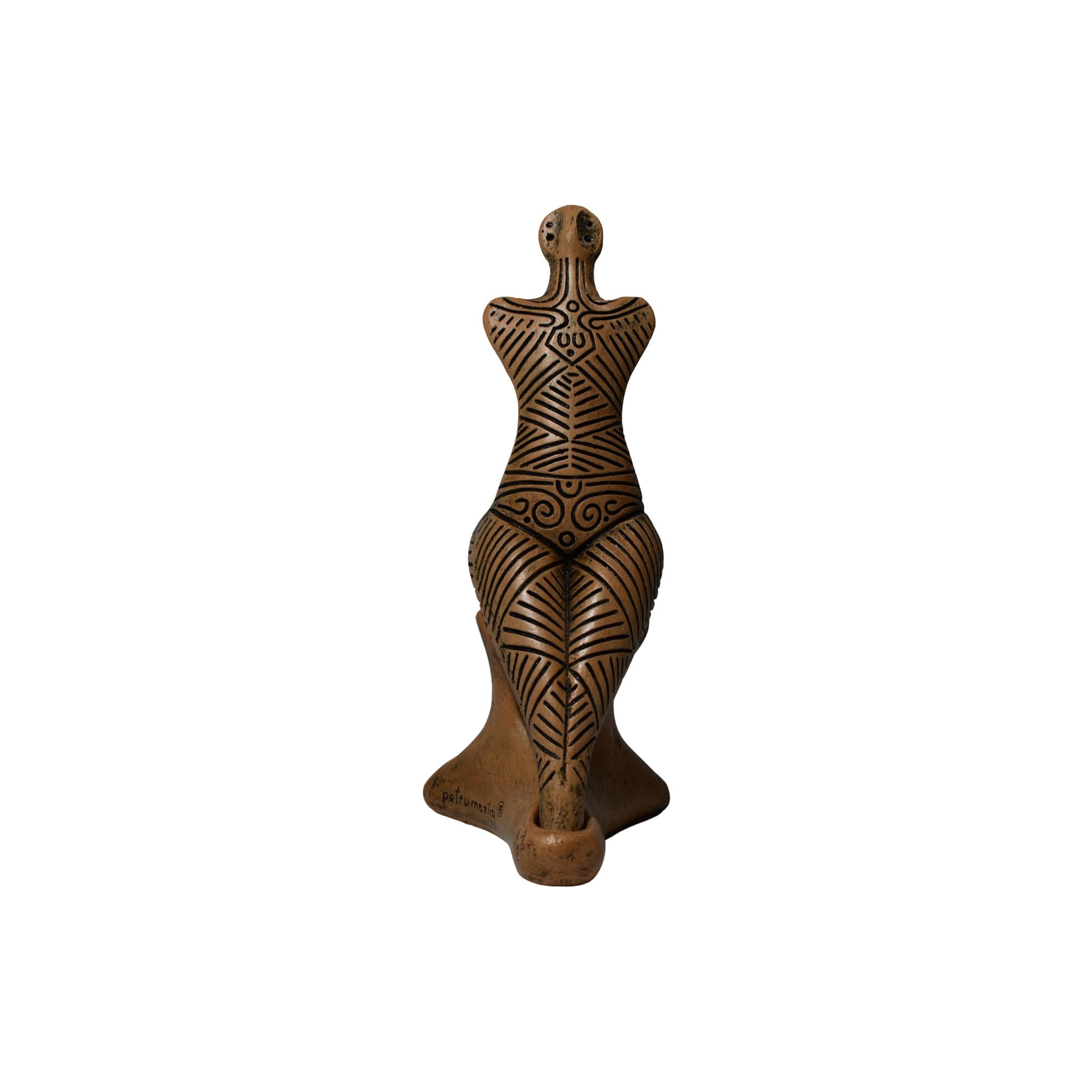 Statuetă ceramică Cucuteni feminină, reproducere neolitică, handmade, decor autentic românesc, cadou premium